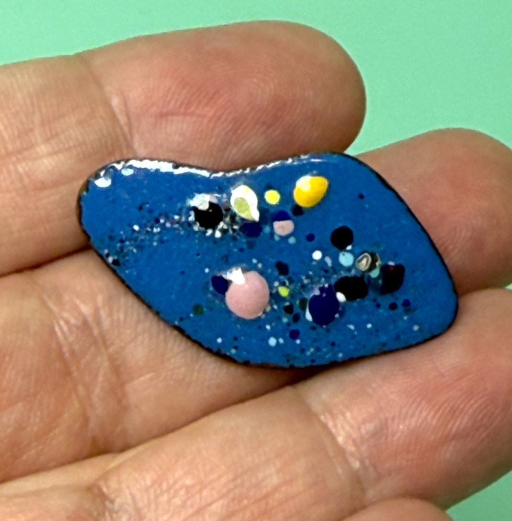Vintage MCM Enamel on Copper Pin Brooch Atomic Galaxy Spatter Amoeba Blue 1950s